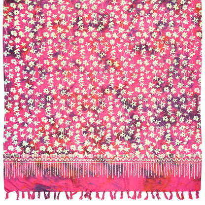 Sarong. Pareo. Schal. Kopftuch. Wickelrock. Strandtuch. Authentisch von Hand gebatikt  100 Prozent Viskose. Fair gehandelt circa 160 bis 180 mal 120 cm circa 270 Gramm. Rosa schwarzes Tuch mit Blumenmuster.