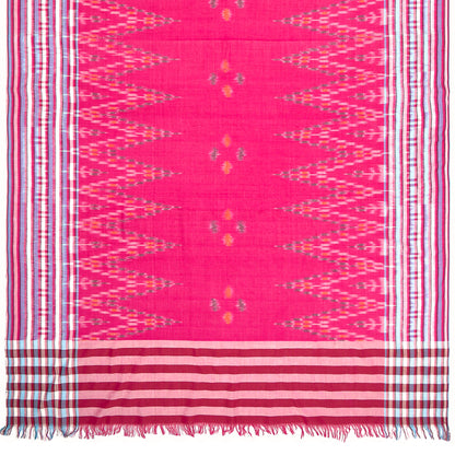 Sarong. Pareo. Schal. Kopftuch. Wickelrock. Strandtuch. Authentisch von Hand gewebt. 100% Viskose. Fair gehandelt circa 180 mal 110 cm circa 200 Gramm. Ikat Tuch mit traditionellen Mustern verziert in Rotpink.