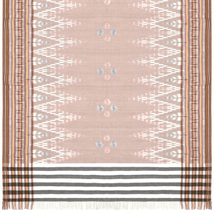 Sarong. Pareo. Schal. Kopftuch. Wickelrock. Strandtuch. Authentisch von Hand gewebt. 100% Viskose. Fair gehandelt circa 180 mal 110 cm circa 200 Gramm. Ikat Tuch mit traditionellen Mustern verziert in Beige.